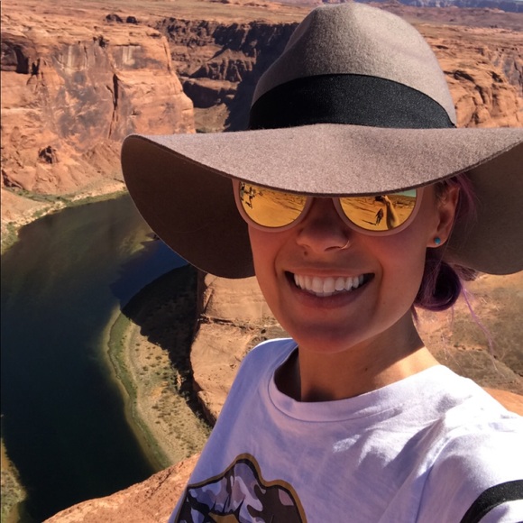 Meet your Posher, Jamie - Picture 1 of 1